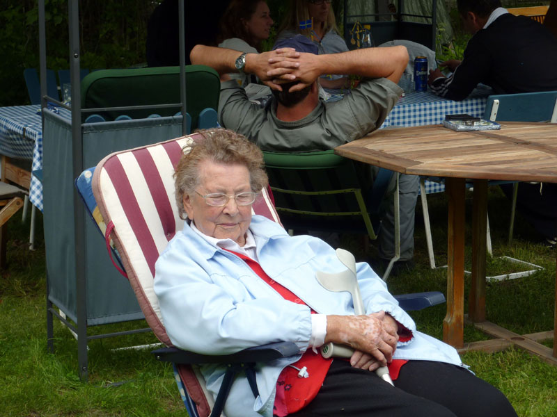 110624-25-Midsommar-013