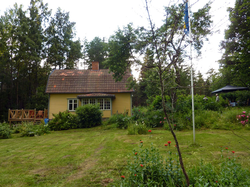 110624-25-Midsommar-057