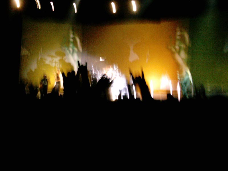 020826-Korn-Globen-005