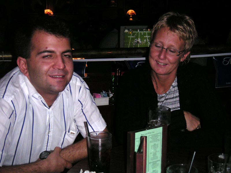 040906-12-USA-002