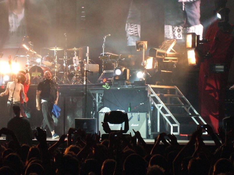 060626-GunsNRoses-011