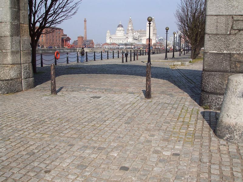 070330-02-Liverpool-090
