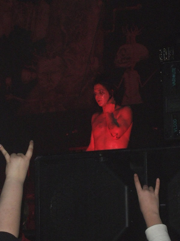 080204-Korn-003