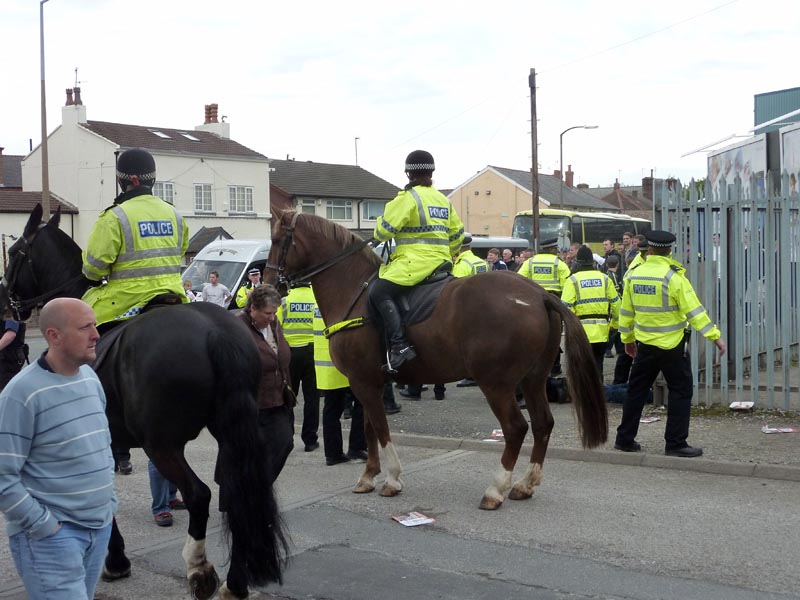 100501-03-Liverpool-041