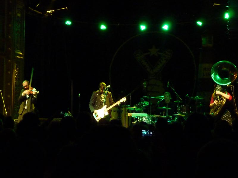 101204-Gogol Bordello-009