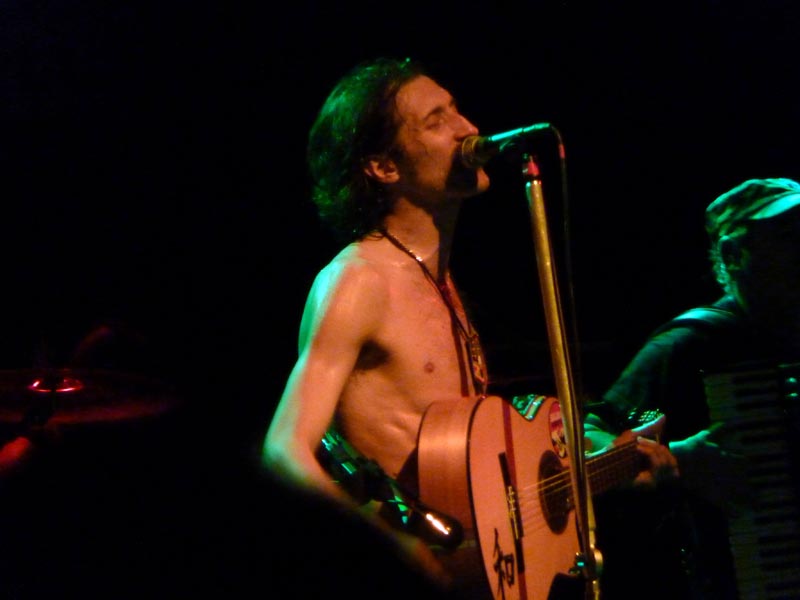 101204-Gogol Bordello-033