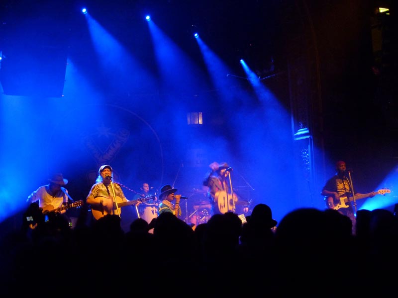 101204-Gogol Bordello-043