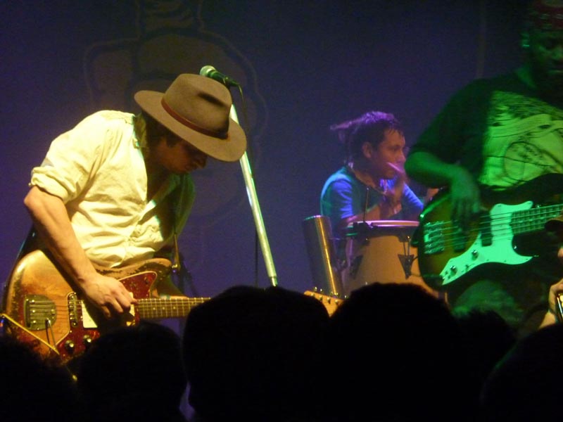 101204-Gogol Bordello-050