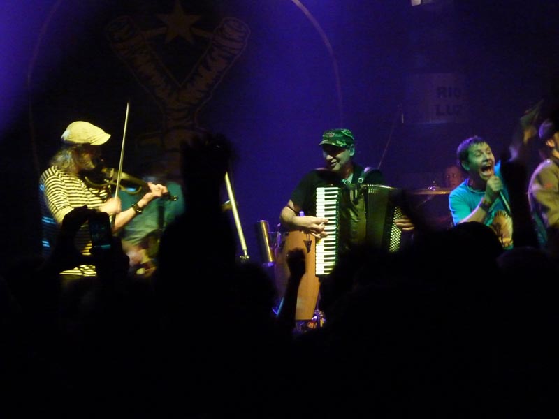 101204-Gogol Bordello-055