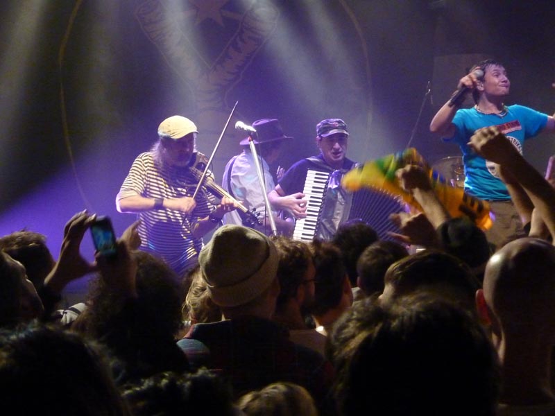 101204-Gogol Bordello-058
