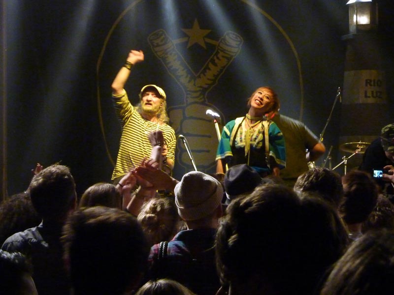 101204-Gogol Bordello-071