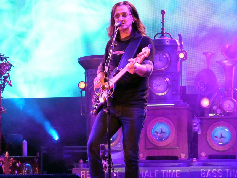 110506-RUSH-090